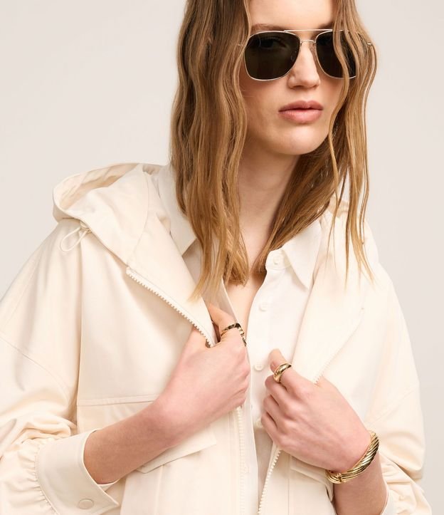Campera Oversized con Ajustador en la Capucha y Bolsillos Cargo 3