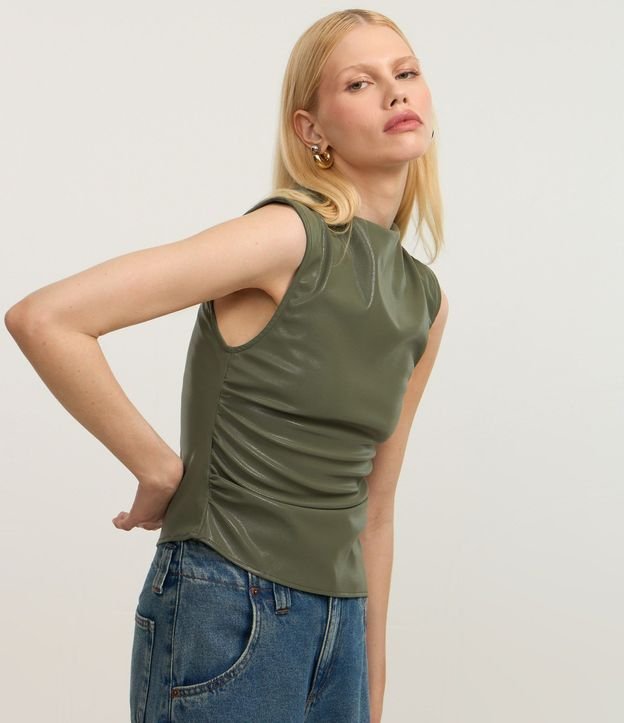 Blusa en PU con Drapeado Lateral y Cremallera 3