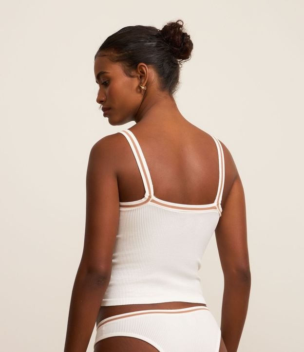 Camisete Texturizada Seamless con Pespuntes Contrastantes 4