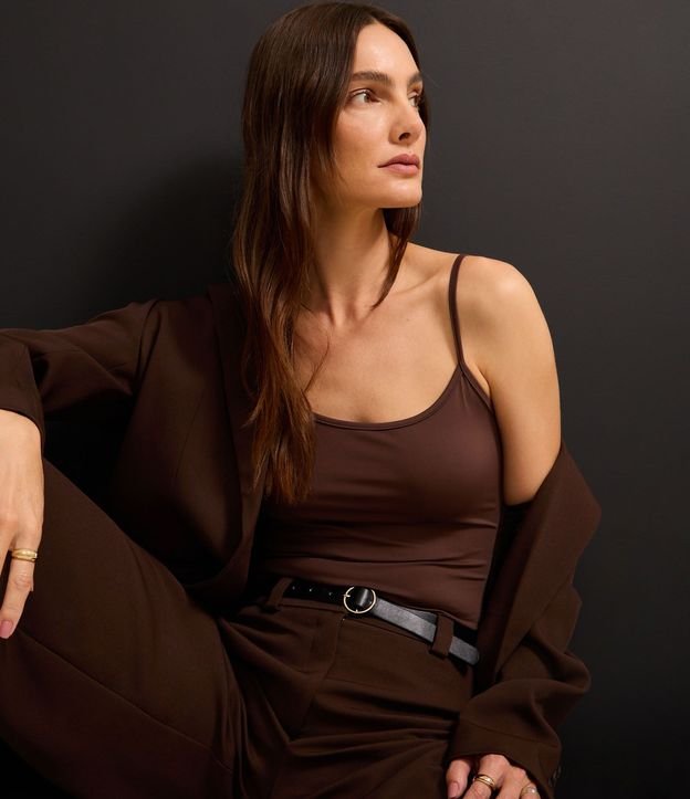 Blusa Musculosa Básica en Poliamida con Breteles Finos 7