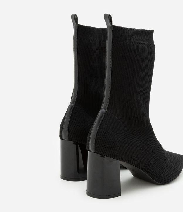 Bota Knit en Tejido Canelado con Punta Fina y Salto Bloco 4