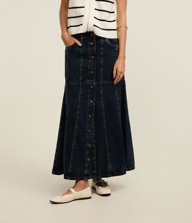 Pollera Midi Jeans con Abotonado Delantero y Recortes 3