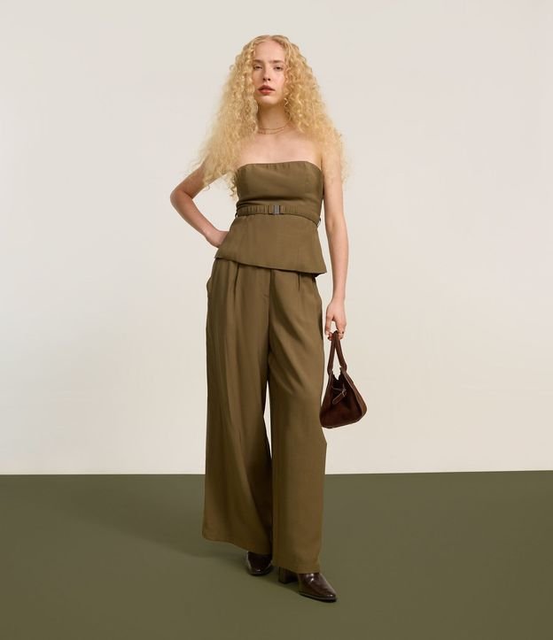 Pantalón Pantalona en Crepé con Pliegues y Cierre Deslocado 6