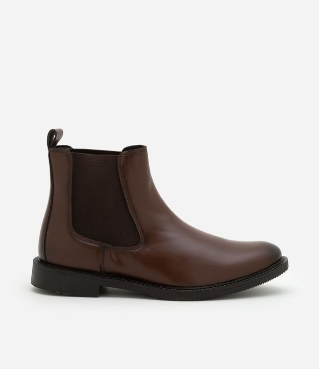 Bota en Cuero con Cano Mediano