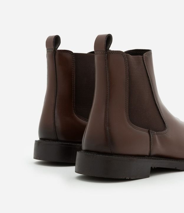 Bota en Cuero con Cano Mediano 3
