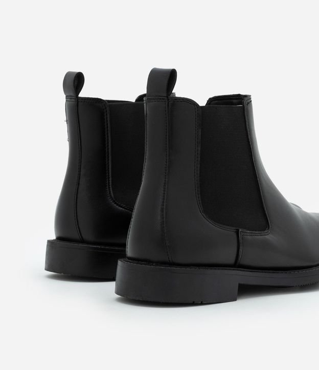Bota en Cuero con Cano Mediano 3