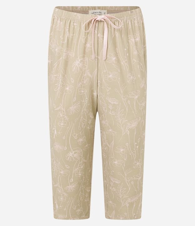 Pijama Capri con Detalle de Satén y Estampa Floral 7