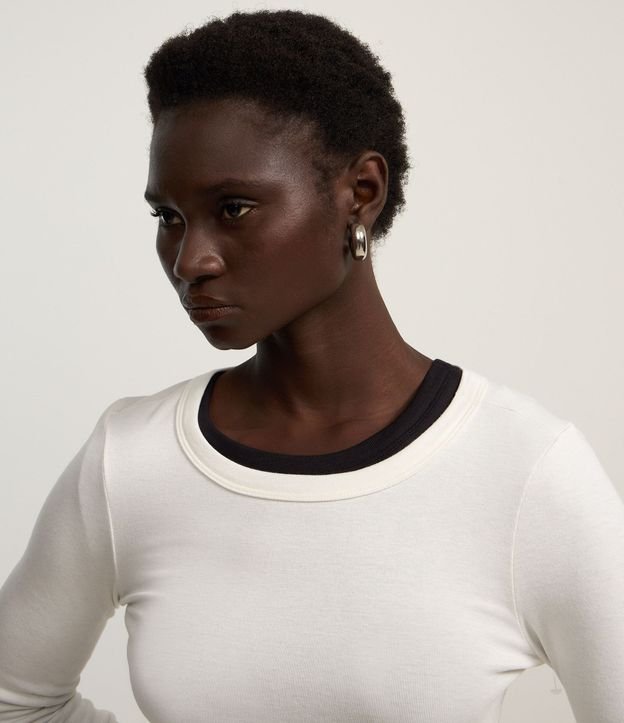 Blusa en Rib con Cuello Redondo 3