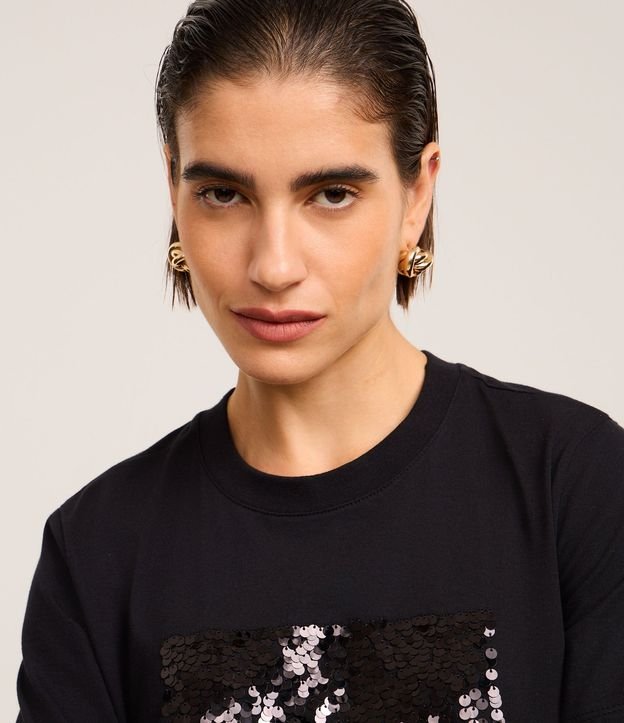 Remera Slim en Algodón con Bloco de Lentejuelas 5