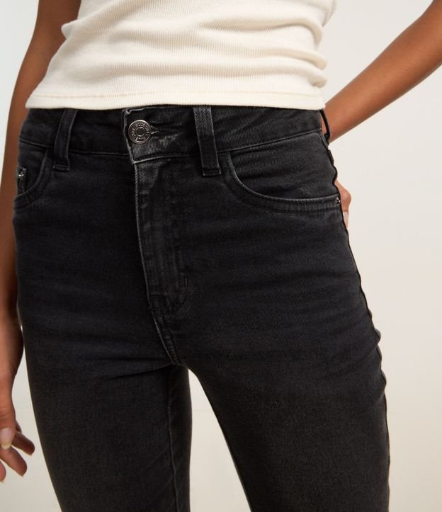 Pantalón Boot Cut en Jeans con Tiro Alto 4