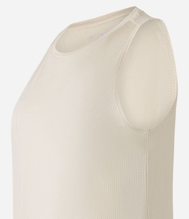 Musculosa Deportiva en Microfibra Texturizada y Bajo Redondeado 6