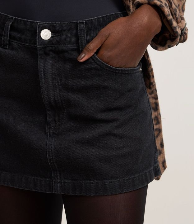 Pollera Mini en Jeans con Cintura Mediana 4