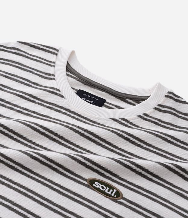 Remera Relaxed en Algodón con Estampa de Rayas y Texturizada 8
