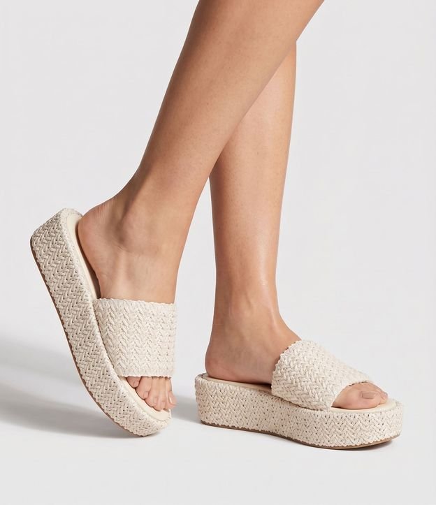 Sandalia Flatform con Superficie Trenzada 2