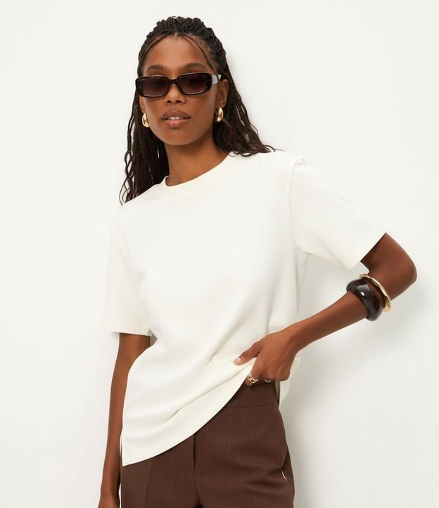 Remera T-Shirt en Suedine Básica 6