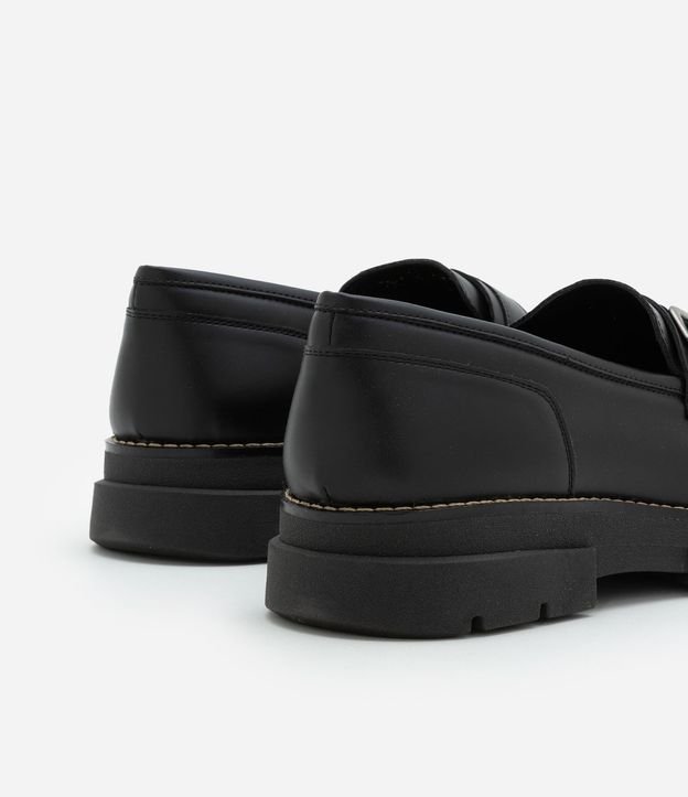 Zapato en Material Sintético con Hebilla 3