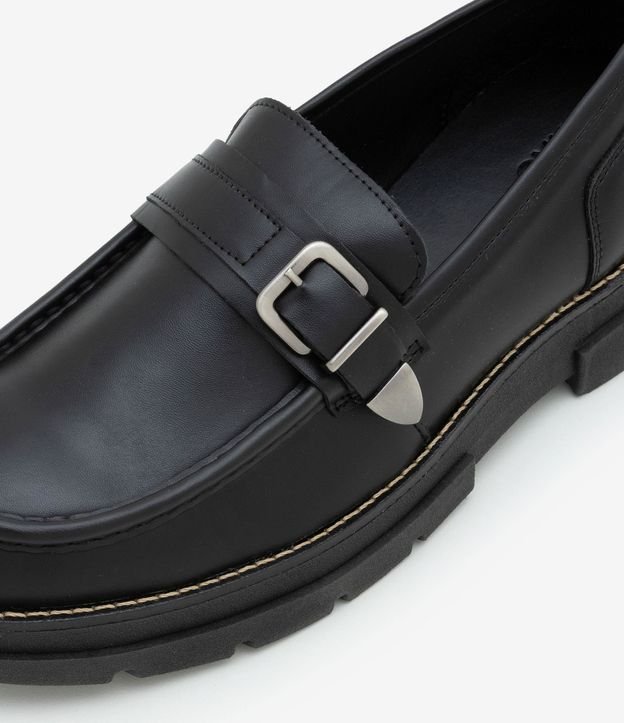 Zapato en Material Sintético con Hebilla 5