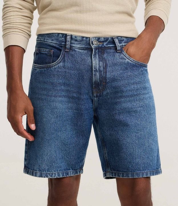 Bermuda en Jeans con Etiqueta Aplicada 3