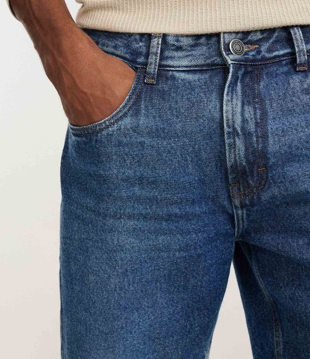 Bermuda en Jeans con Etiqueta Aplicada 4