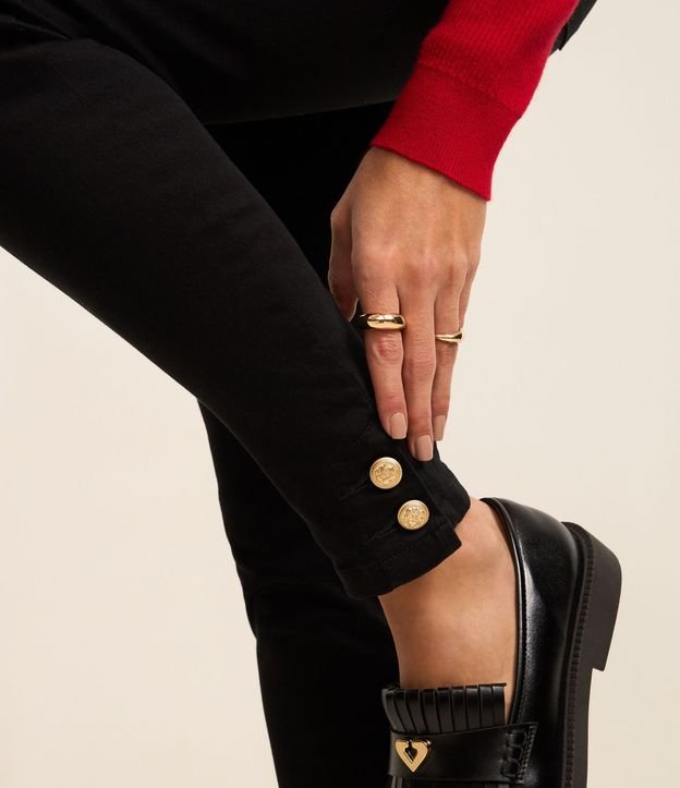 Pantalón Skinny en Sarga con Elastano y Cintura Alta