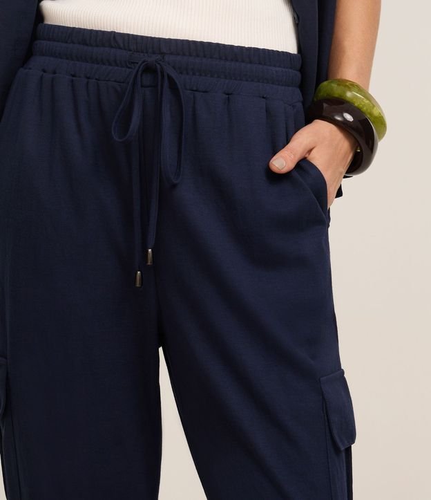 Pantalón Ligero en Malla Orly con Bolsillos Laterales 5