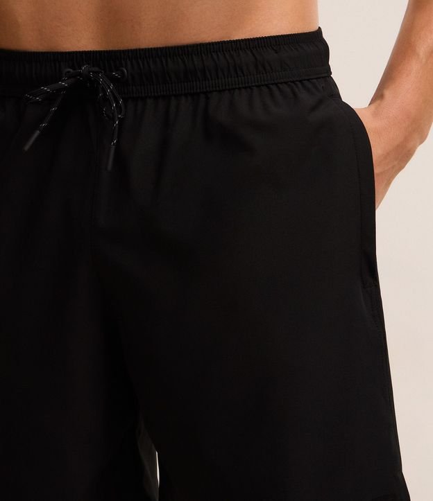 Bermuda Deportiva con Cordón Contrastante y Bolsillo 5
