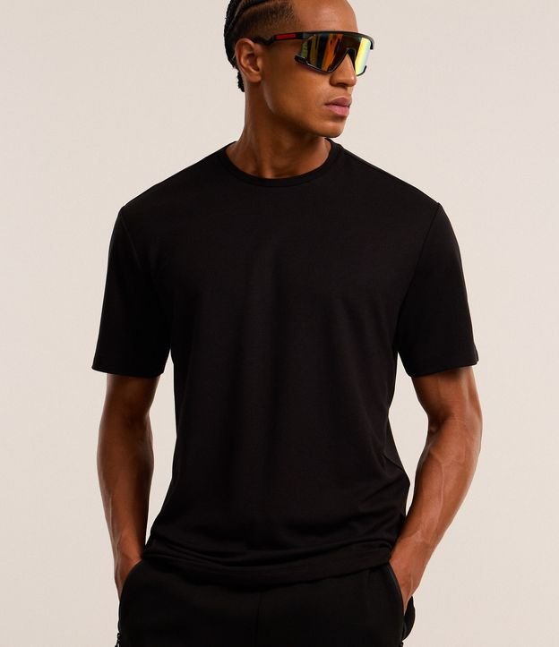 Remera Comfort Deportiva en Tech Fleece con Tecnologia Dry