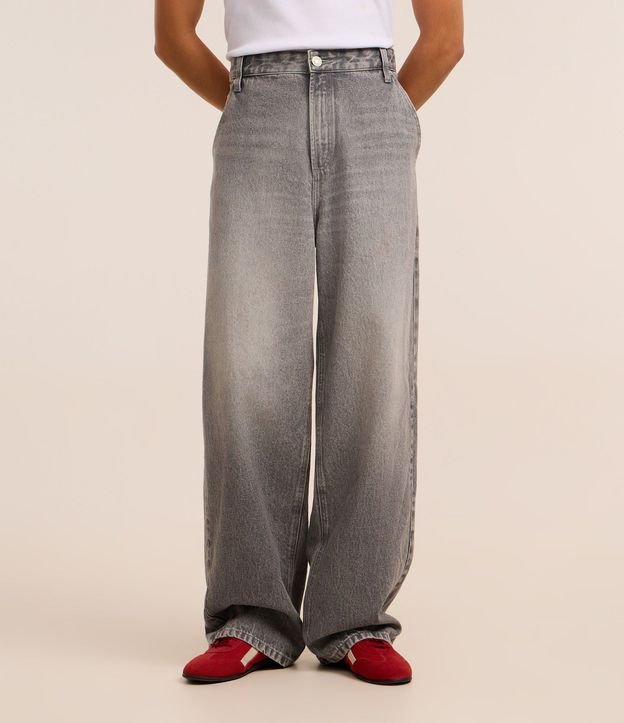 Pantalón Baggy en Jeans con Bolsillo Cuchillo Delantero