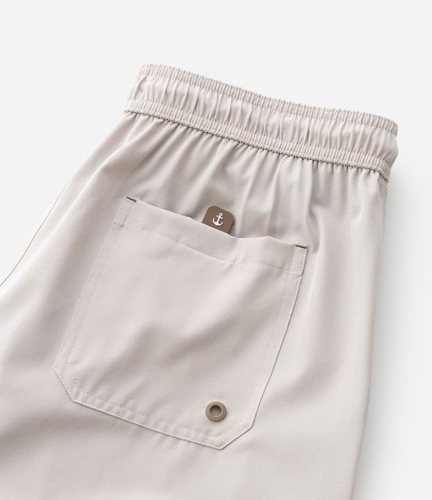 Bermuda Boardshort en Microfibra con Bolsillos 10