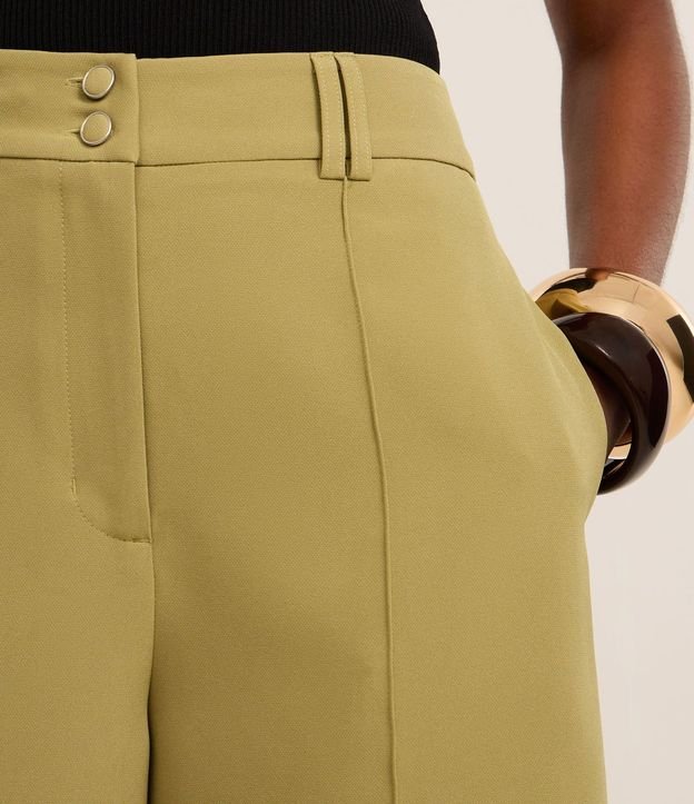 Short Sastre Cintura Alta con Frisos y Botones Dobles 4
