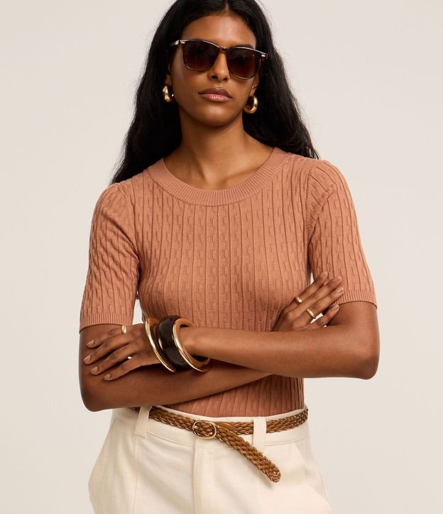 Blusa en Punto Leve con Texturas