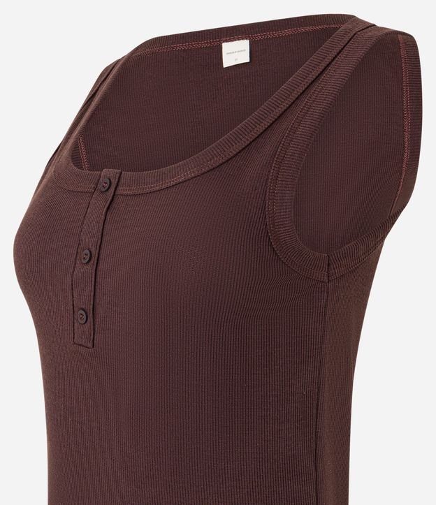 Blusa Musculosa en Rib con Media Vista de Botones 8