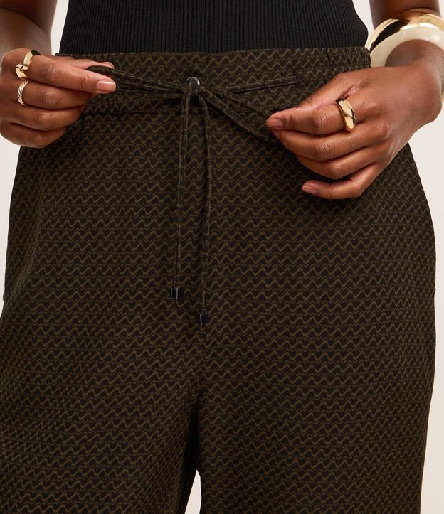 Pantalón Fluida Cintura Alta en Crepé con Estampa Lineas Curvas 5