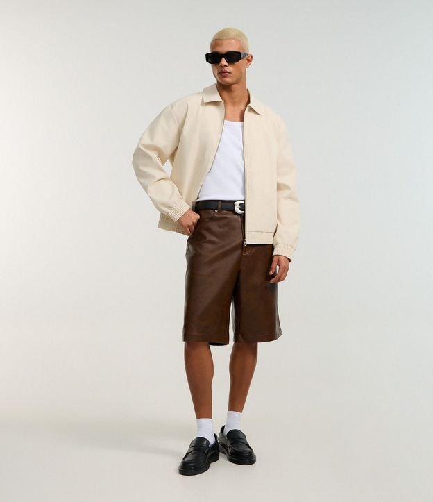 Bermuda Baggy en PU con Efecto Desteñido