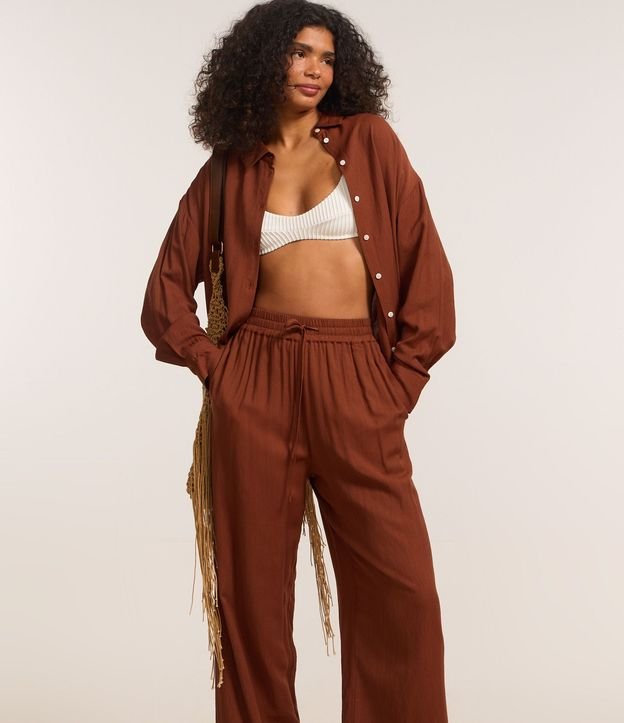 Pantalón Recto Fluida en Cambraia con Cintura Elástica 2