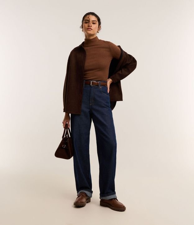Blusa Texturizada con Cuello Alto y Manga Larga 2