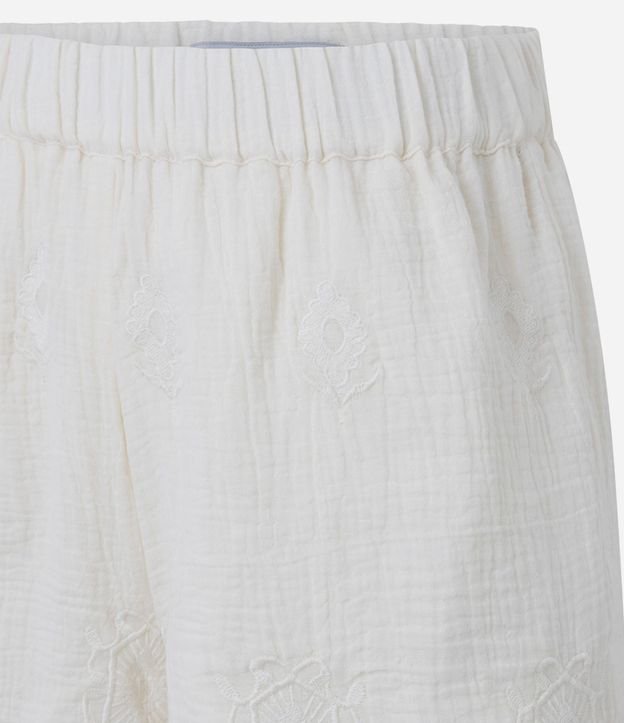 Short Cintura Alta en Cambraia con Efecto Arrugado 8
