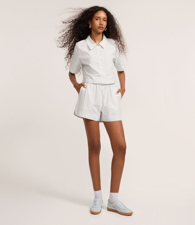 Short Runner en Sarga con Rayas y Cintura Elástica