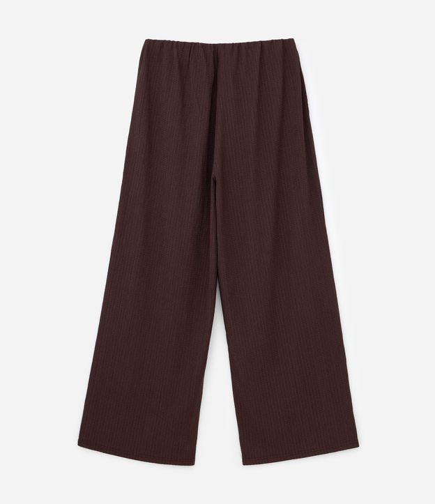 Pantalón Flare Texturizada en Anarruga Curve y Plus Size 7