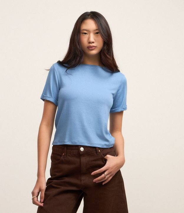 Blusa Básica en Viscosa con Manga Dobrada