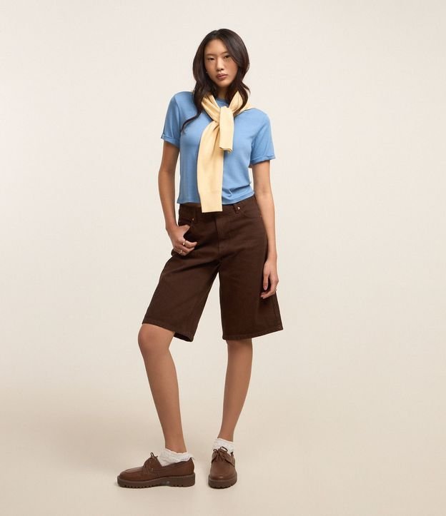 Blusa Básica en Viscosa con Manga Dobrada 2