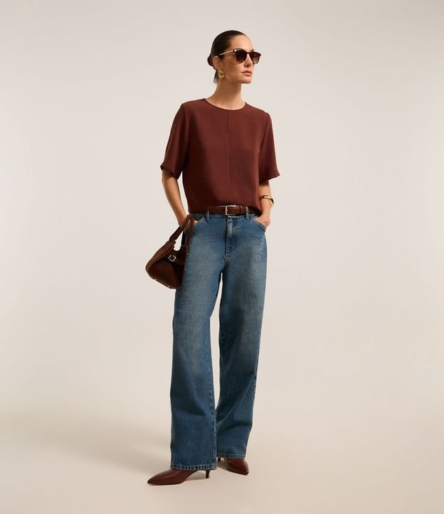 Blusa en Crepé con Cuello Redondo y Cutout 2