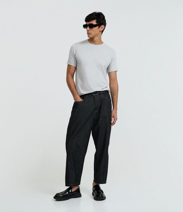 Remera Slim Básica en Algodón Peruano con Cuello Redondo 2