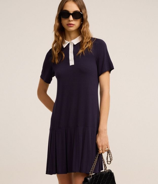 Vestido Corto Sportcore en Rib con Cuello Polo