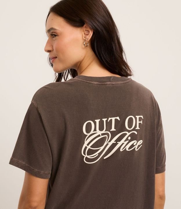 Remera Oversized Deportiva en Algodón Desteñido con Estampa Out of Office