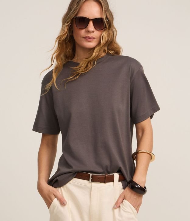 Remera en Algodón Peruano con Cuello Redondo 2