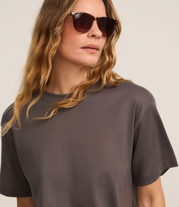 Remera en Algodón Peruano con Cuello Redondo 4