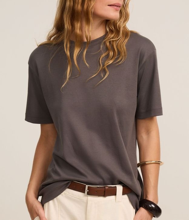Remera en Algodón Peruano con Cuello Redondo 6