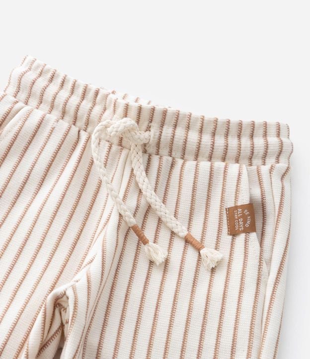 Bermuda Infantil con Estampa Rayada - Talle 1 a 6 años 8