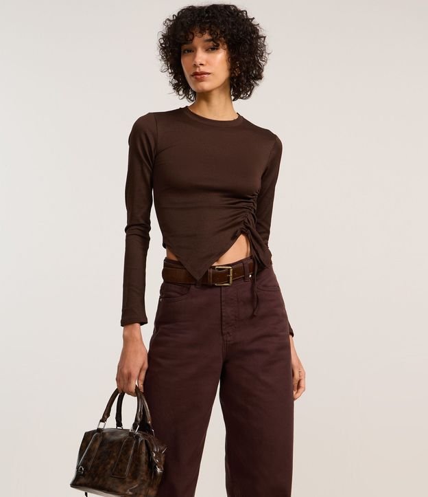 Pantalón Wide Leg en Sarga con Pespontos Contrastantes 3